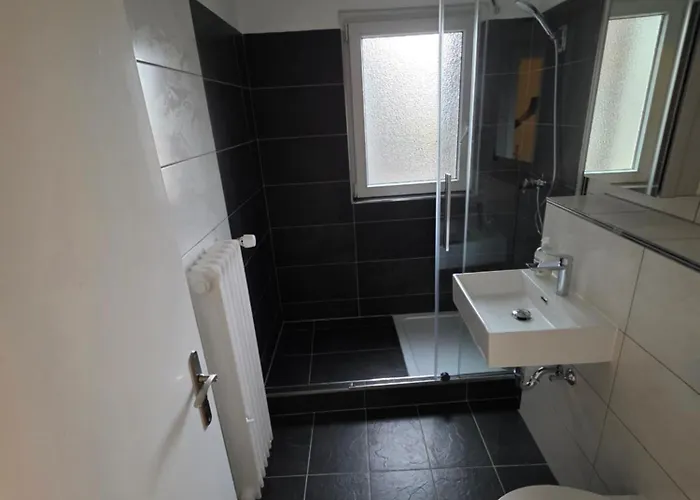 Einzelzimmer Fuer Bis Zu 2 Personen - 3 Og Duisburg